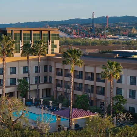 Courtyard By Marriott Santa Clarita Valencia Hotel Exterior photo