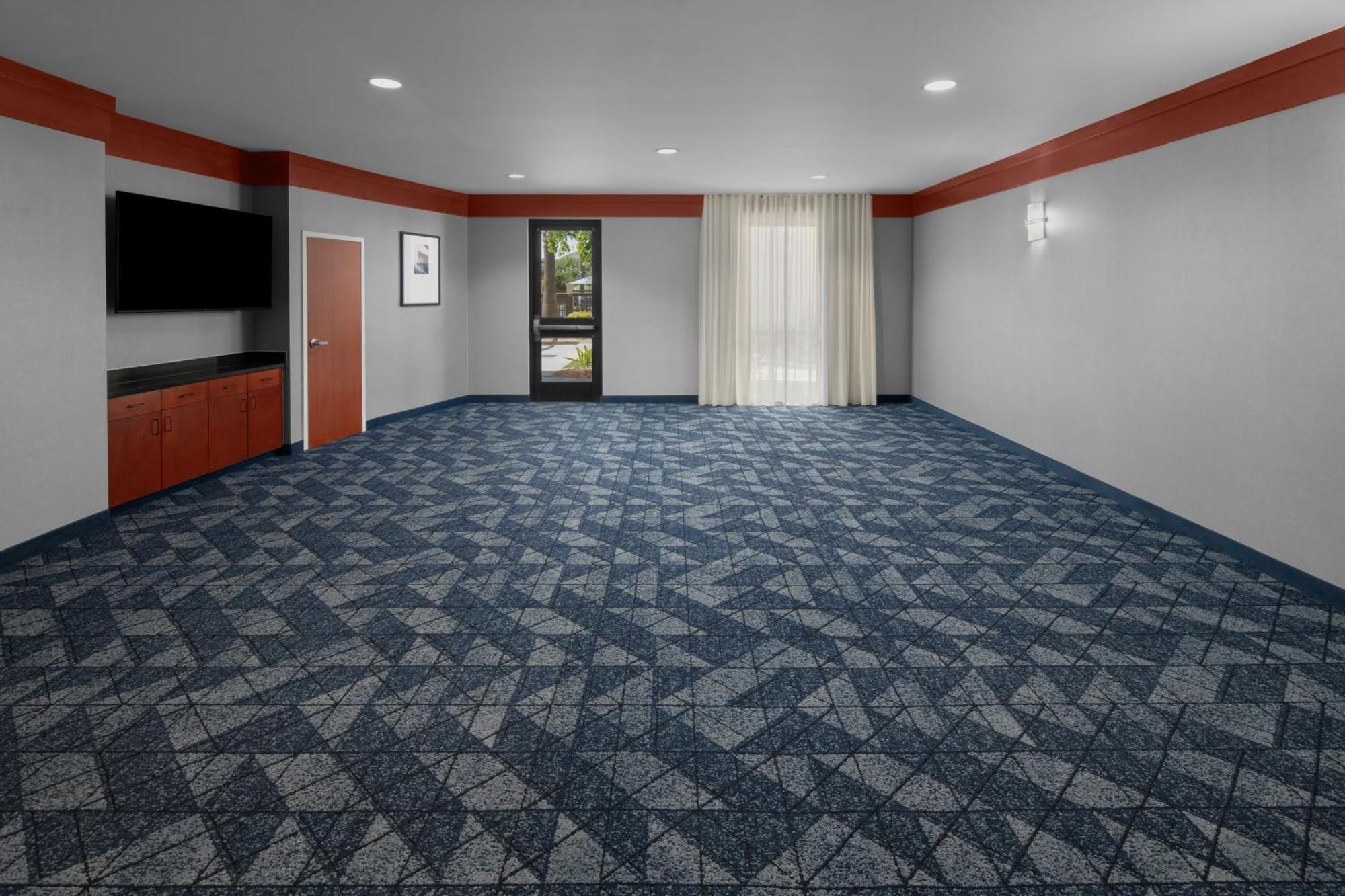 Courtyard By Marriott Santa Clarita Valencia Hotel Exterior photo