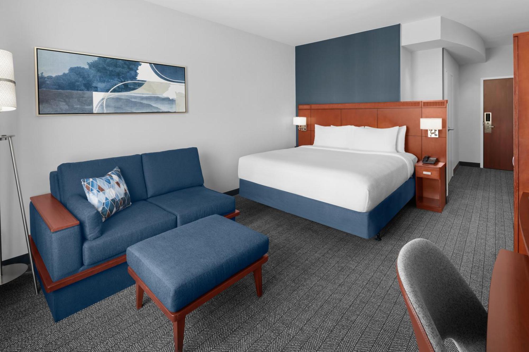 Courtyard By Marriott Santa Clarita Valencia Hotel Exterior photo