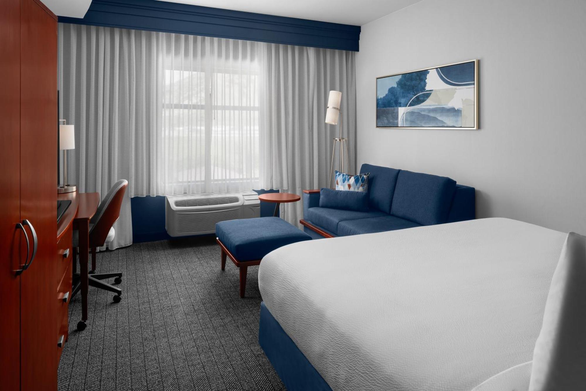 Courtyard By Marriott Santa Clarita Valencia Hotel Exterior photo