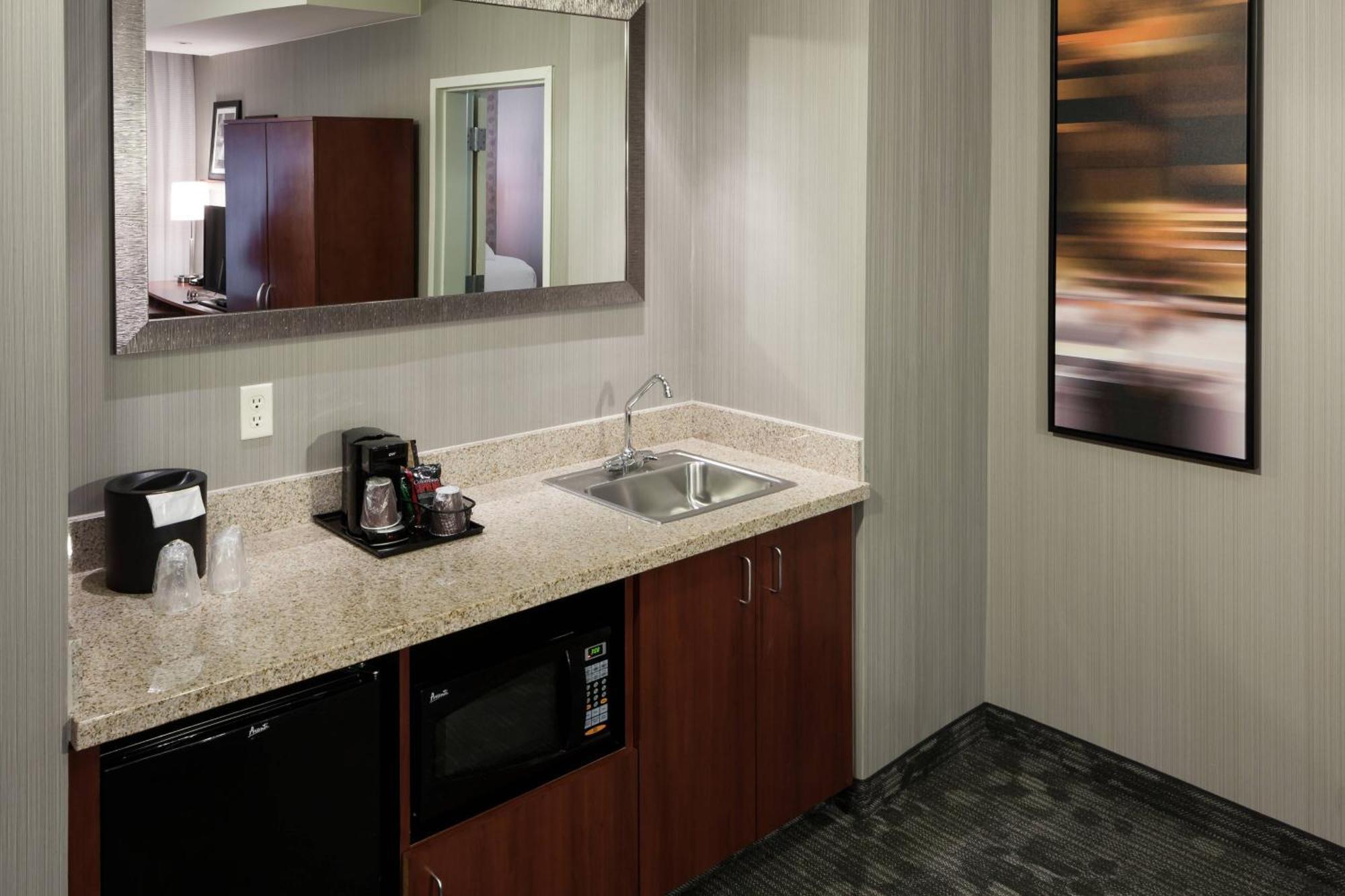 Courtyard By Marriott Santa Clarita Valencia Hotel Exterior photo